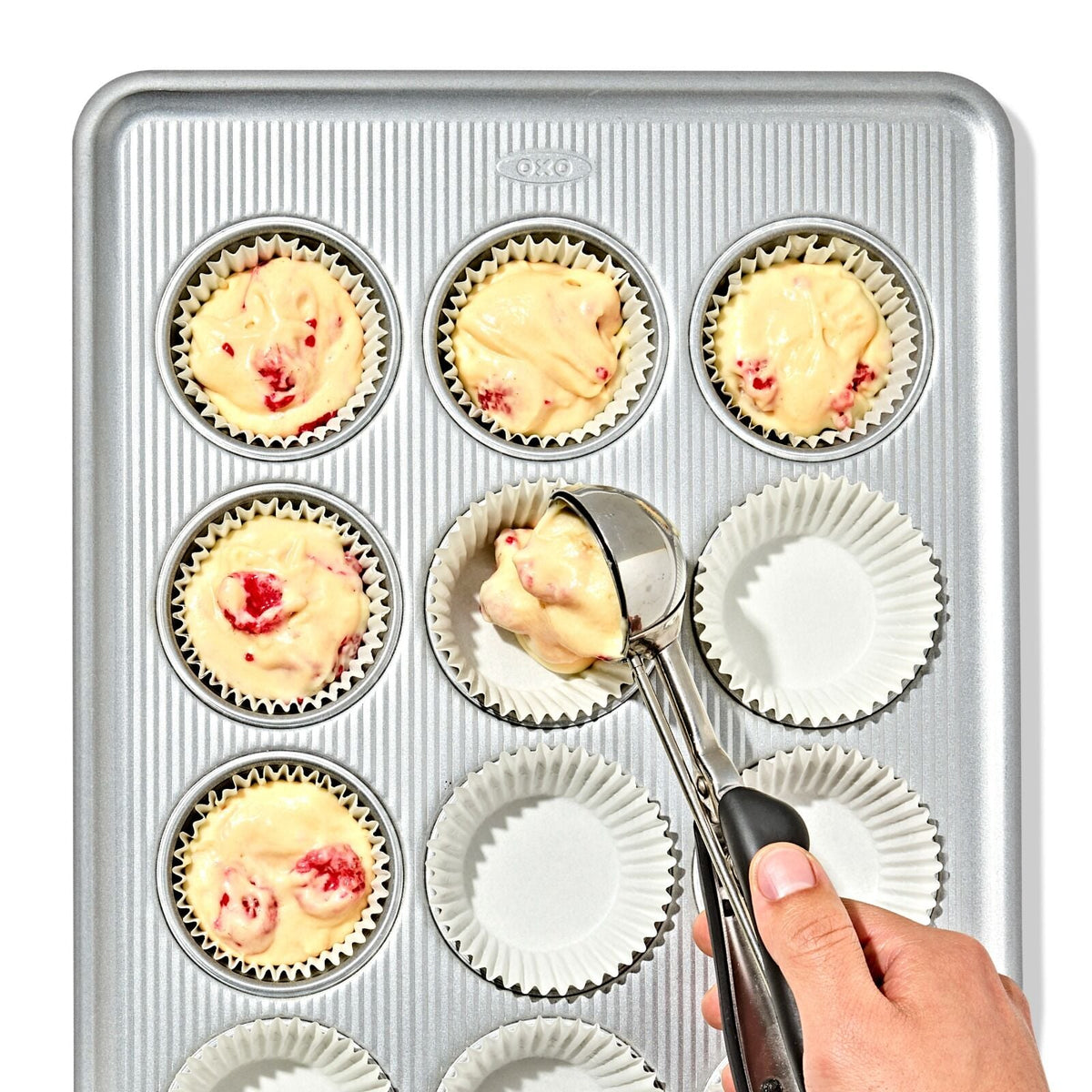 non-stick-pro-clear-coated-12-cup-muffin-pan-y0 gg_11435600_12-cup-muffin-pan_pdp_02.jpeg