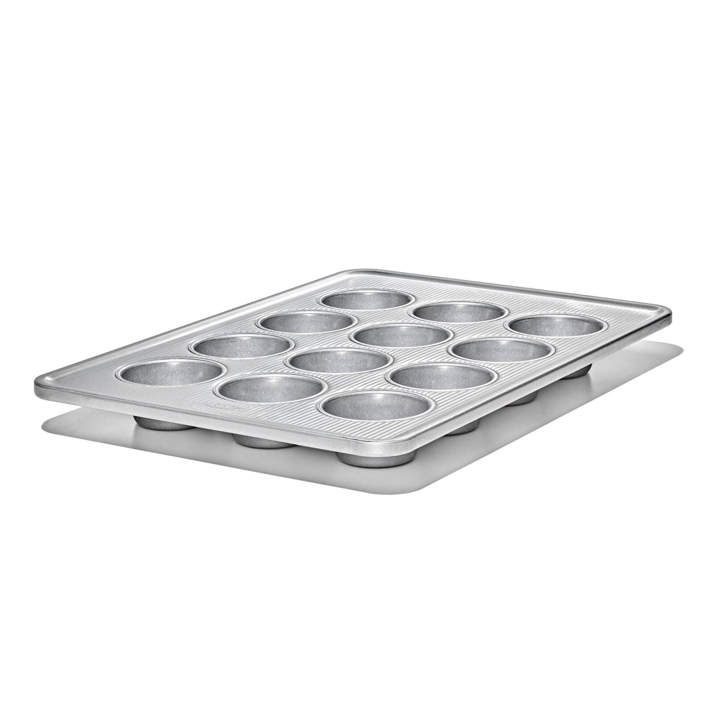 non-stick-pro-clear-coated-12-cup-muffin-pan-y0 gg_11435600_12-cup-muffin-pan_pdp_03.jpeg