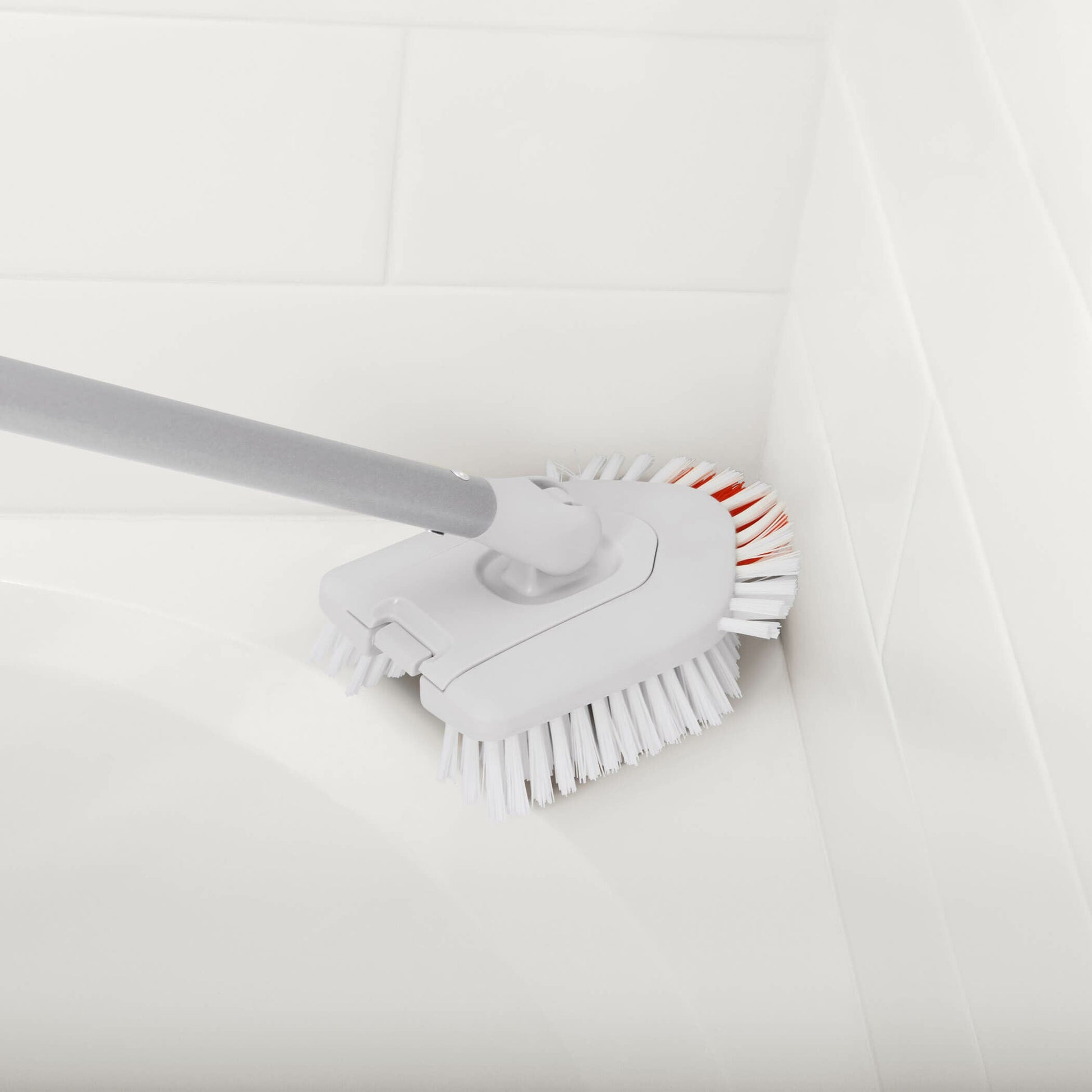 extendable-tub-and-tile-brush-k3 gg_12166000_6_1_.jpg