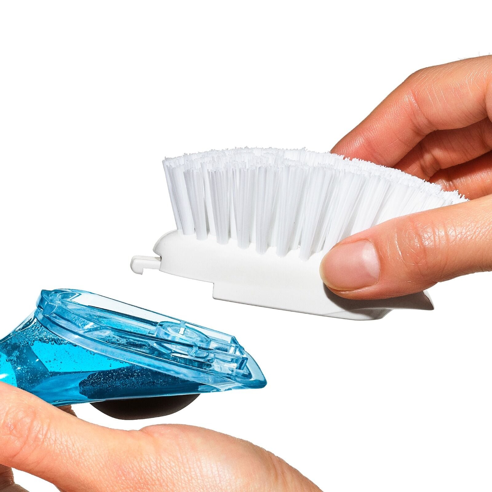 soap-dispensing-dish-brush-refill-2pk-a7 gg_12361200_soapdispensingdishbrushrefills_pdp_05.jpg