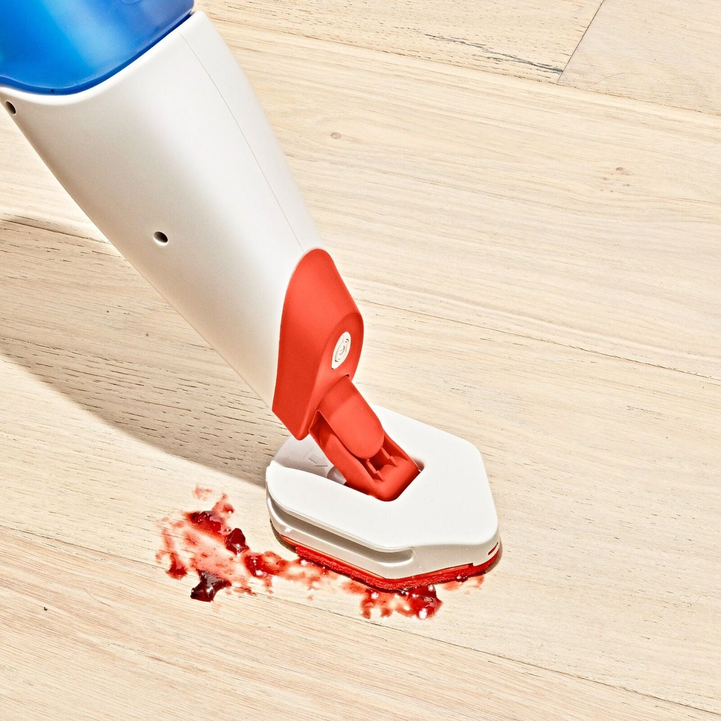microfiber-spray-mop-b9 gg_12422900_spray-mop_pdp_04.jpeg