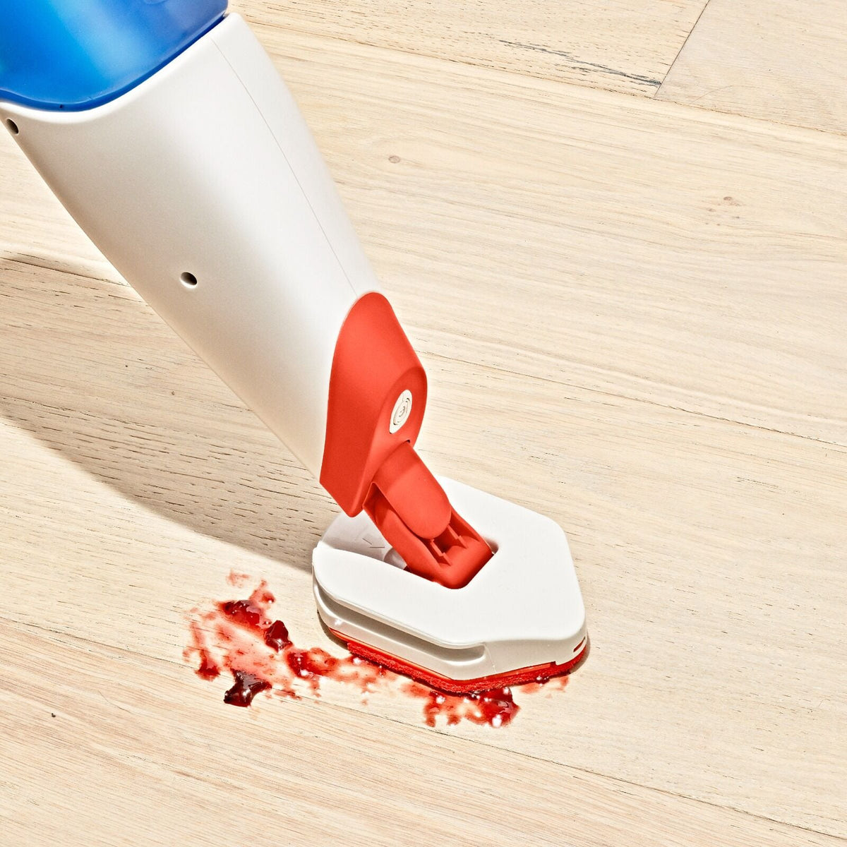 microfiber-spray-mop-b9 gg_12422900_spray-mop_pdp_04.jpeg