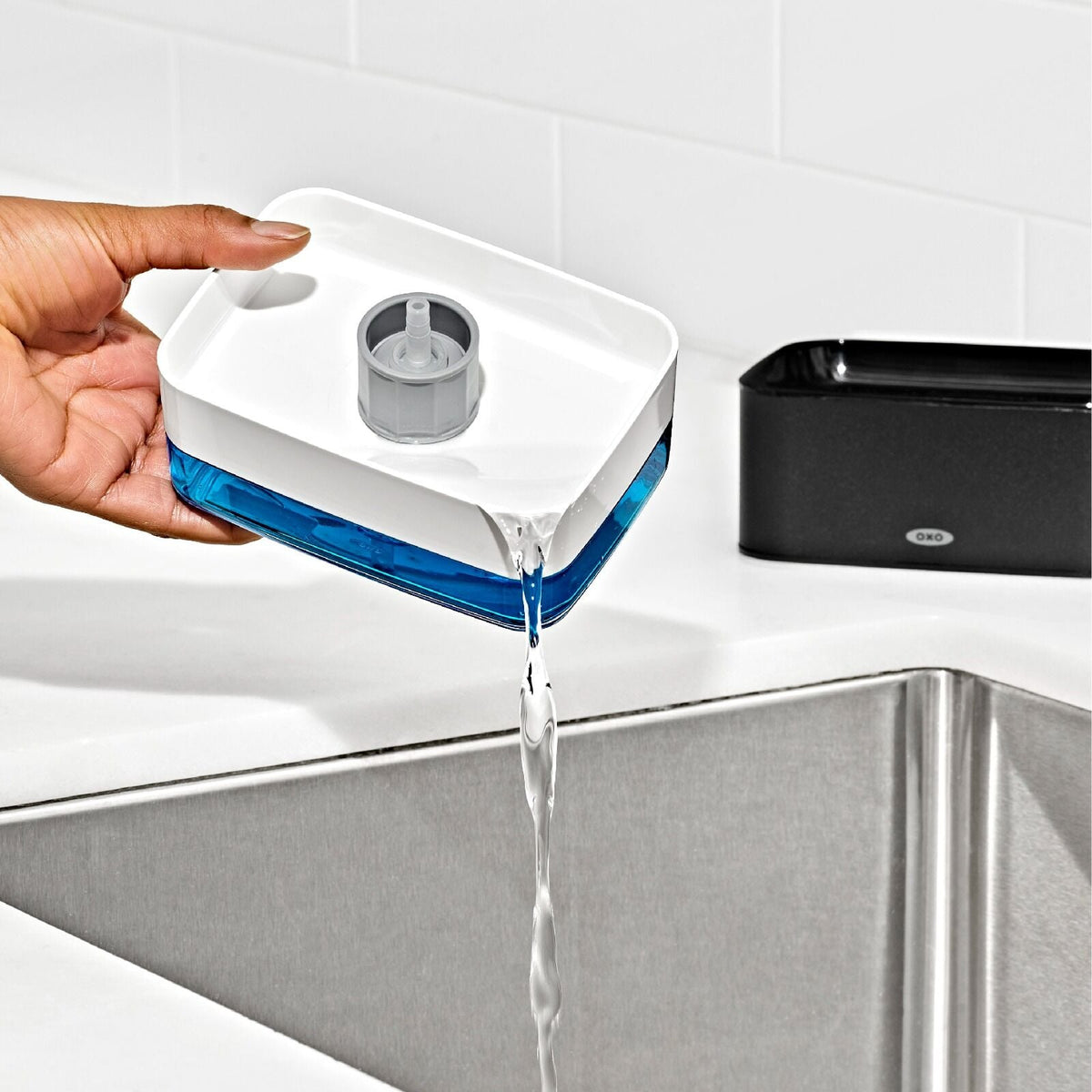 soap-dispensing-sponge-holder-y6 gg_12426800_soap-dispensing-sponge-holder_pdp_06.jpeg