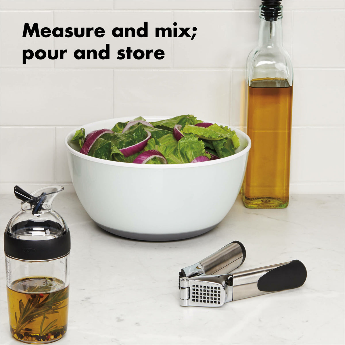 little-salad-dressing-shaker-i7 gg_1268980_8_1_.jpg