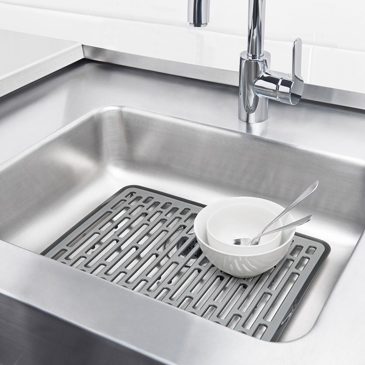 oxo-good-grips-large-sink-mat-h5 gg_13190530_9.jpg