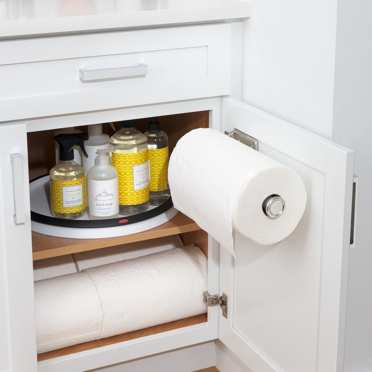 steady-mounted-paper-towel-holder-j4 gg_13245200_9c.jpg