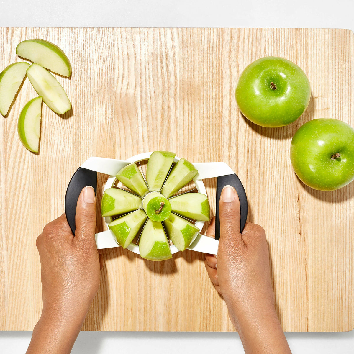 apple-divider-d6 gg_32681_4b_1_.jpg
