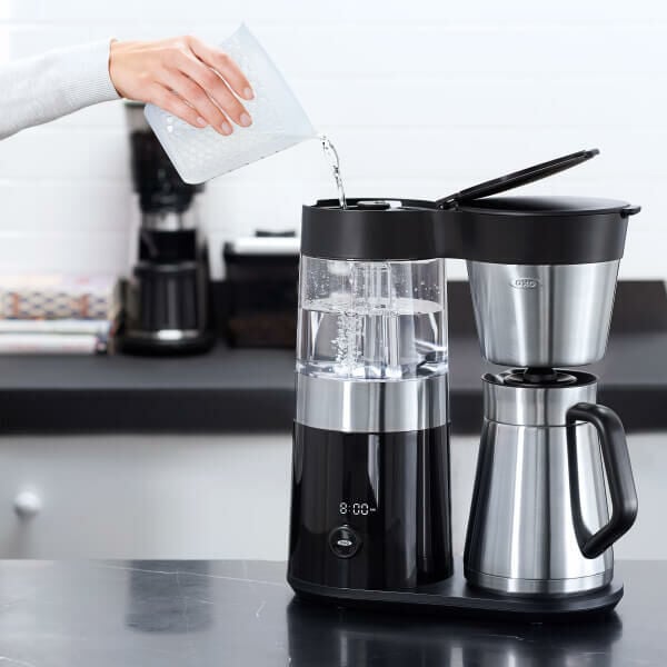 9-cup-coffee-maker-j9 lifestyle3_1.jpg
