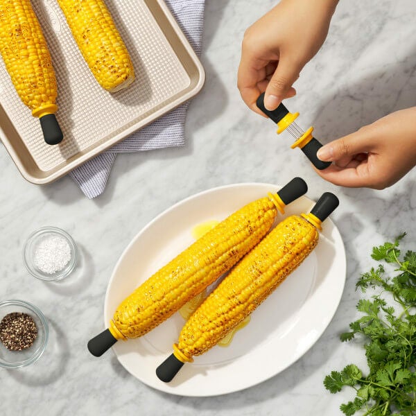 corn-holders-z2 nmagocbjtowlrvjwq7wk.jpg