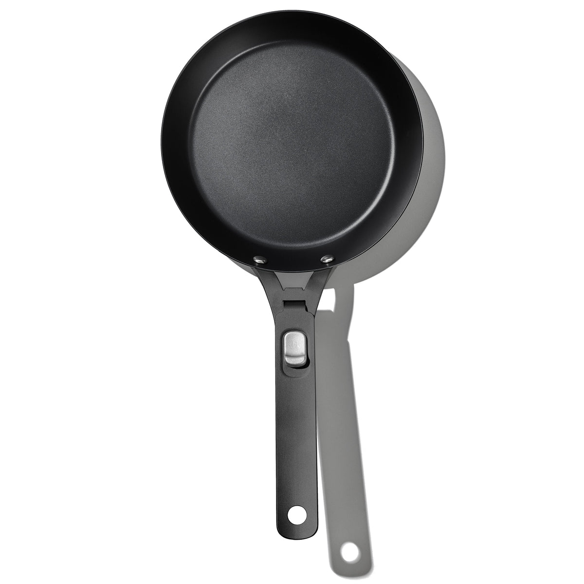 carbon-steel-with-removable-handle-8in-pan-g5 od__2059660001__8incarbonsteelpan_76_01_rgb.jpg