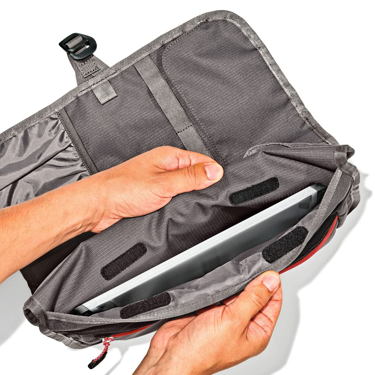 outdoor-camp-kitchen-tool-roll-e1 odr_9113900_campkitchentoolroll_pdp_07.jpeg