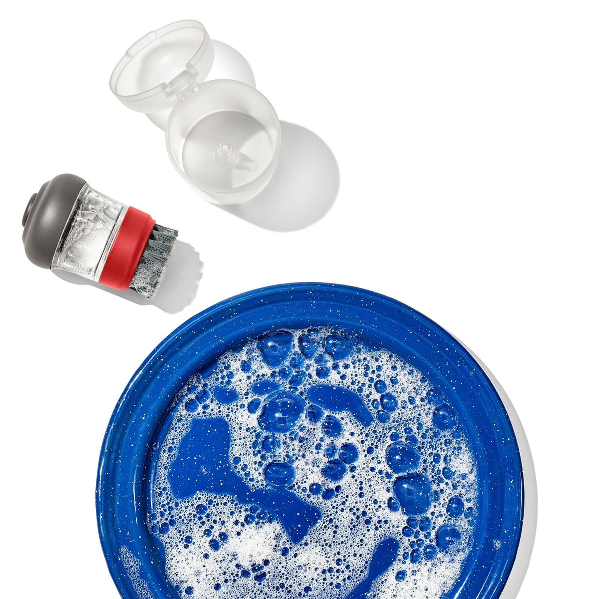 outdoor-soap-dispensing-dish-brush-with-storage-case-f6 odr_9209700_soapdispensingbrush_11.jpg