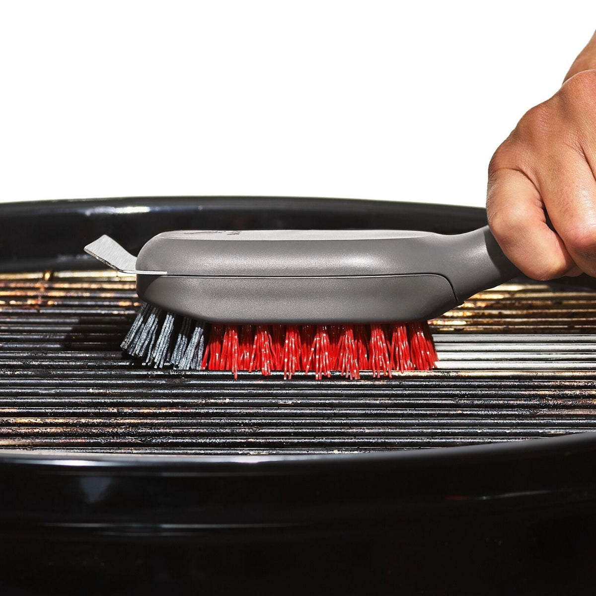 outdoor-nylon-grill-brush-set-of-2-replacement-heads-e2 odr_9210900_nylongrillbrushforcoldcleaningrpmheads_pdp_02.jpeg