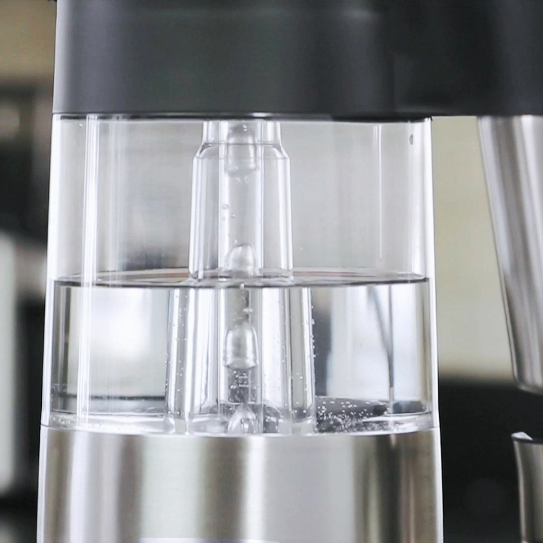 9-cup-coffee-maker-j9 on_8710100_water-tank_1.jpg