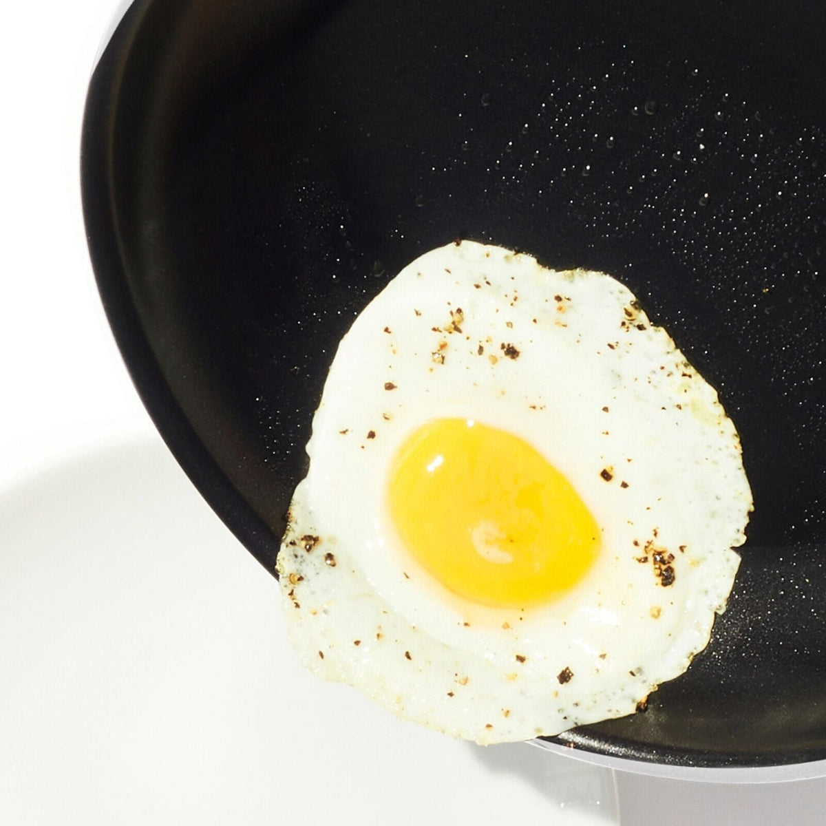 non-stick-pro-every-day-8-inch-frypan-e0 oxo_cc010468-001_nonstick-everyday-8in-fry-pan_pdp_02.jpg