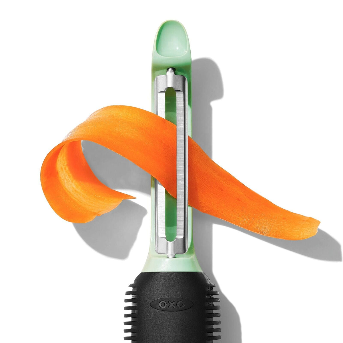 3-piece-peeler-set-beet-fennel-yam-i4 oxo_color-coded_peeler-11316700_010.jpg