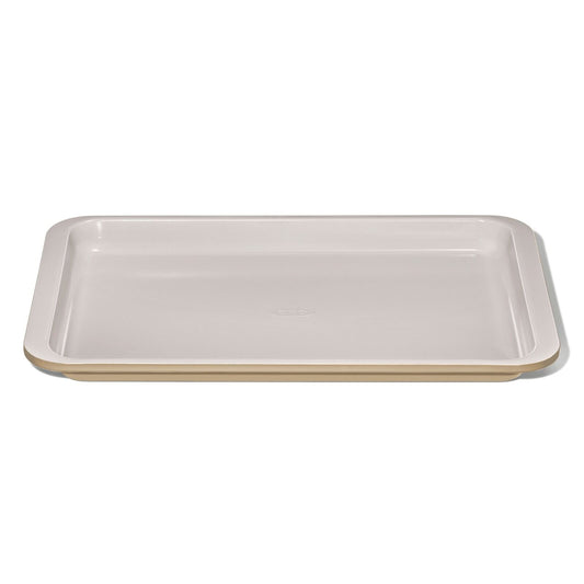 non-stick-pro-ceramic-coated-metal-bakeware-jelly-roll-pan-l6 oxo_gg_11415700_jelly-roll-pan-biscuit_apdp_00_main.jpg
