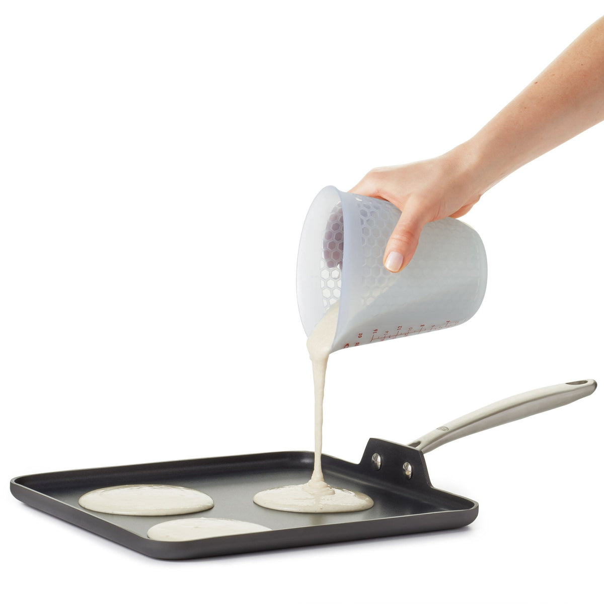 2-cup-squeeze-and-pour-silicone-measuring-cup-v3 oxo_good_grips_silicone_measuring_cup_-_batter.jpg