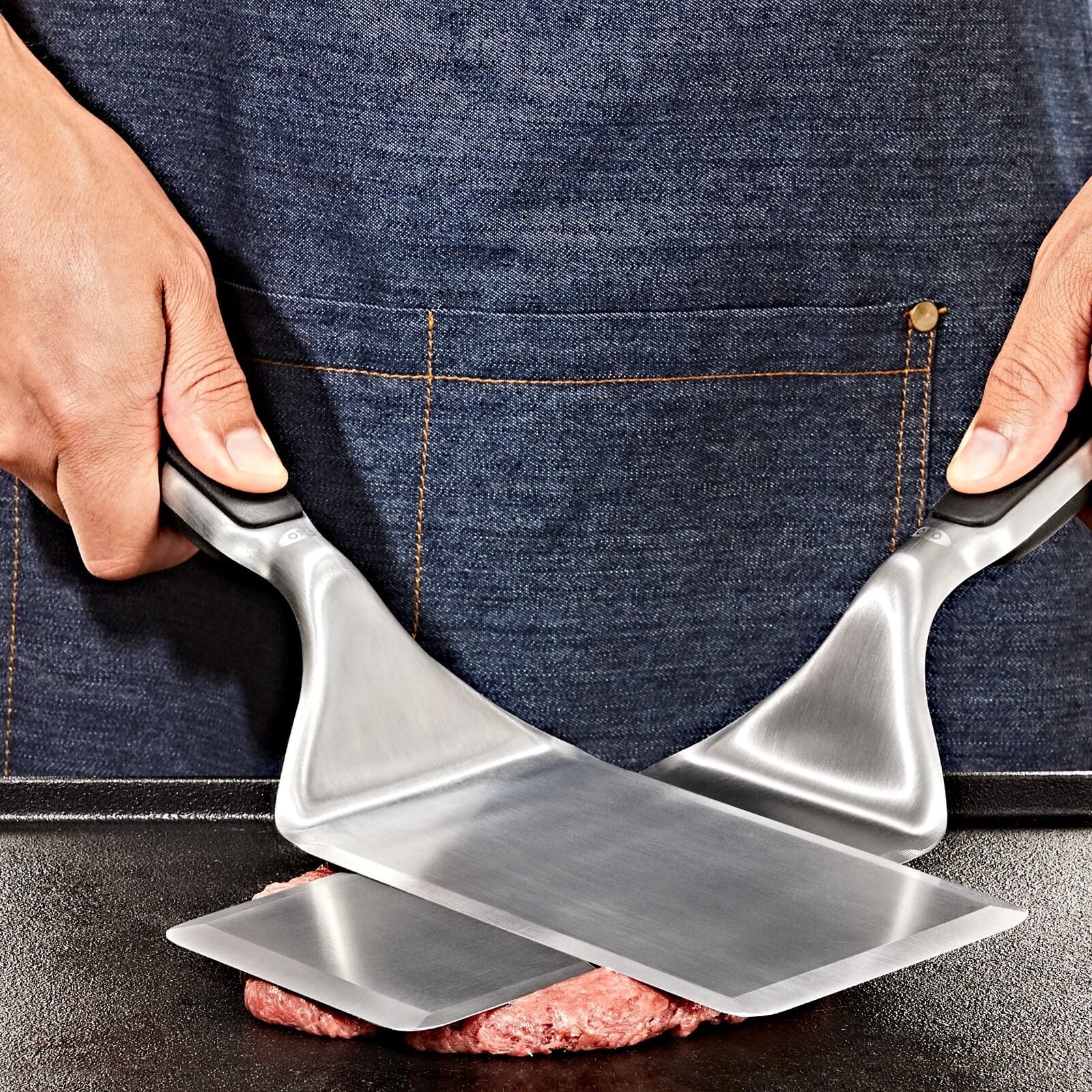 large-griddle-turner-b3 oxo_griddle-turner_pdp_06.jpeg