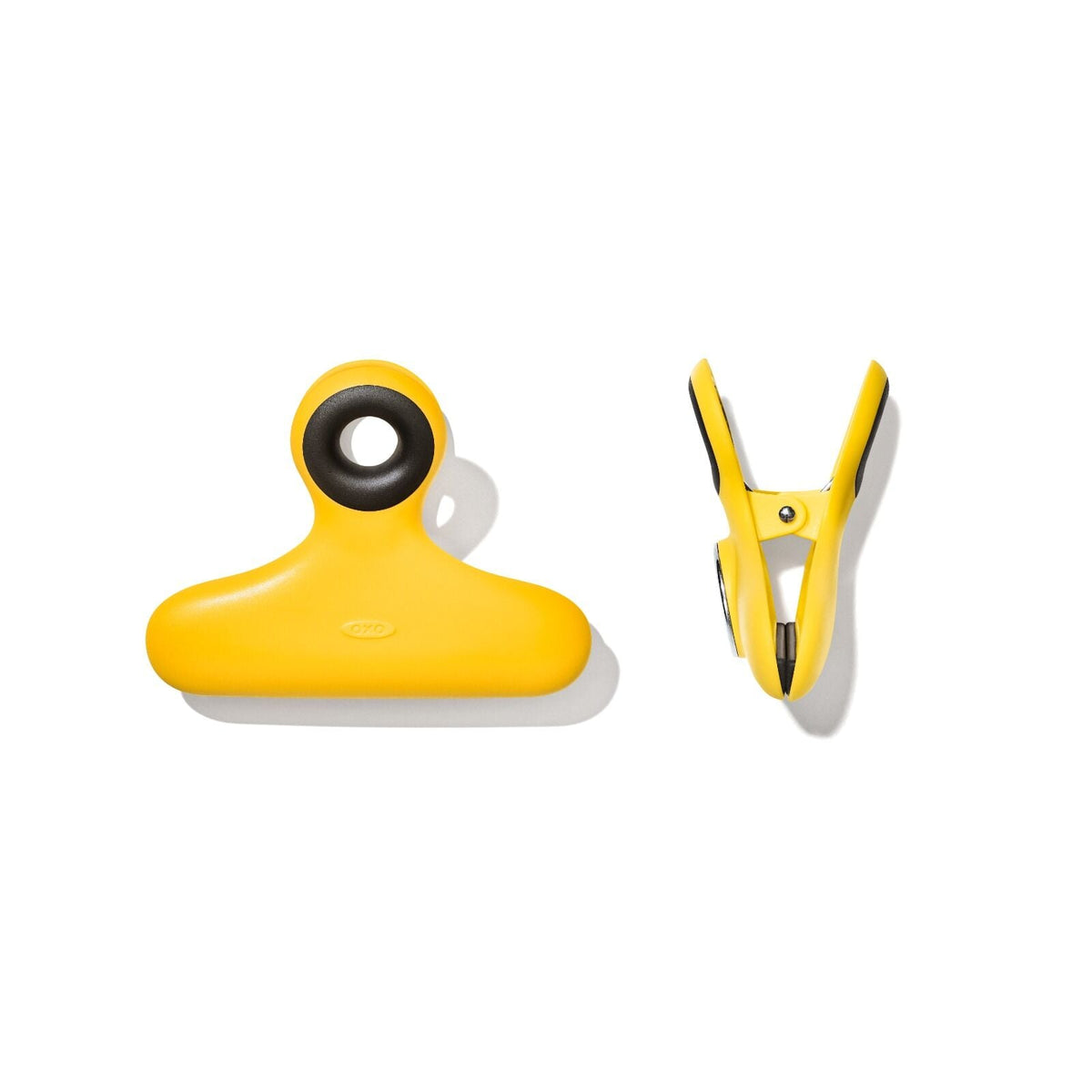 magnetic-heavy-duty-clips-4-piece-m9 oxo_heavy-duty_clips-13362600_012.jpg