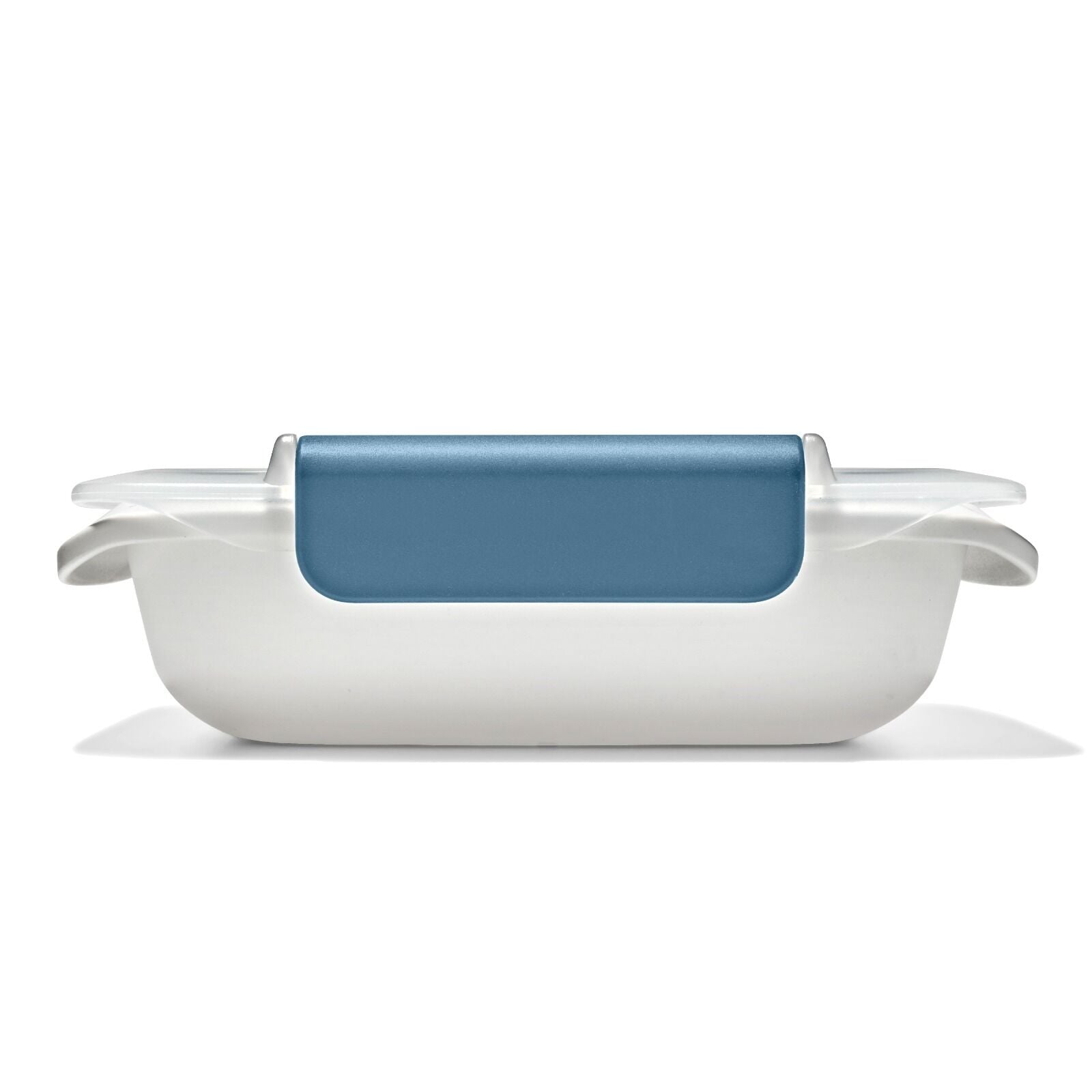 prep-and-go-slim-container-with-removable-divider-1-8-cups-0-4-l-e8 oxo_prep-go-slim-container_pdp_09.jpeg
