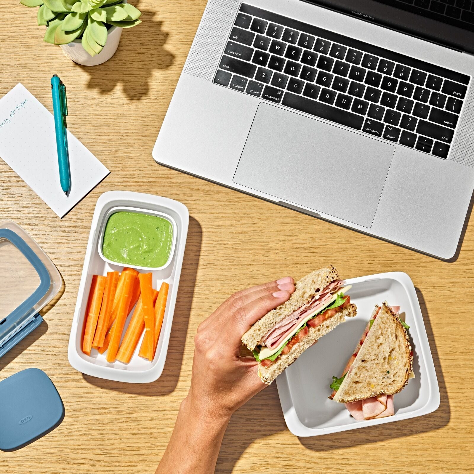 prep-and-go-snack-and-dip-container-1-6-cups-0-4-l-l1 oxo_prep-go-snack-slim-container_pdp_05_2_.jpeg