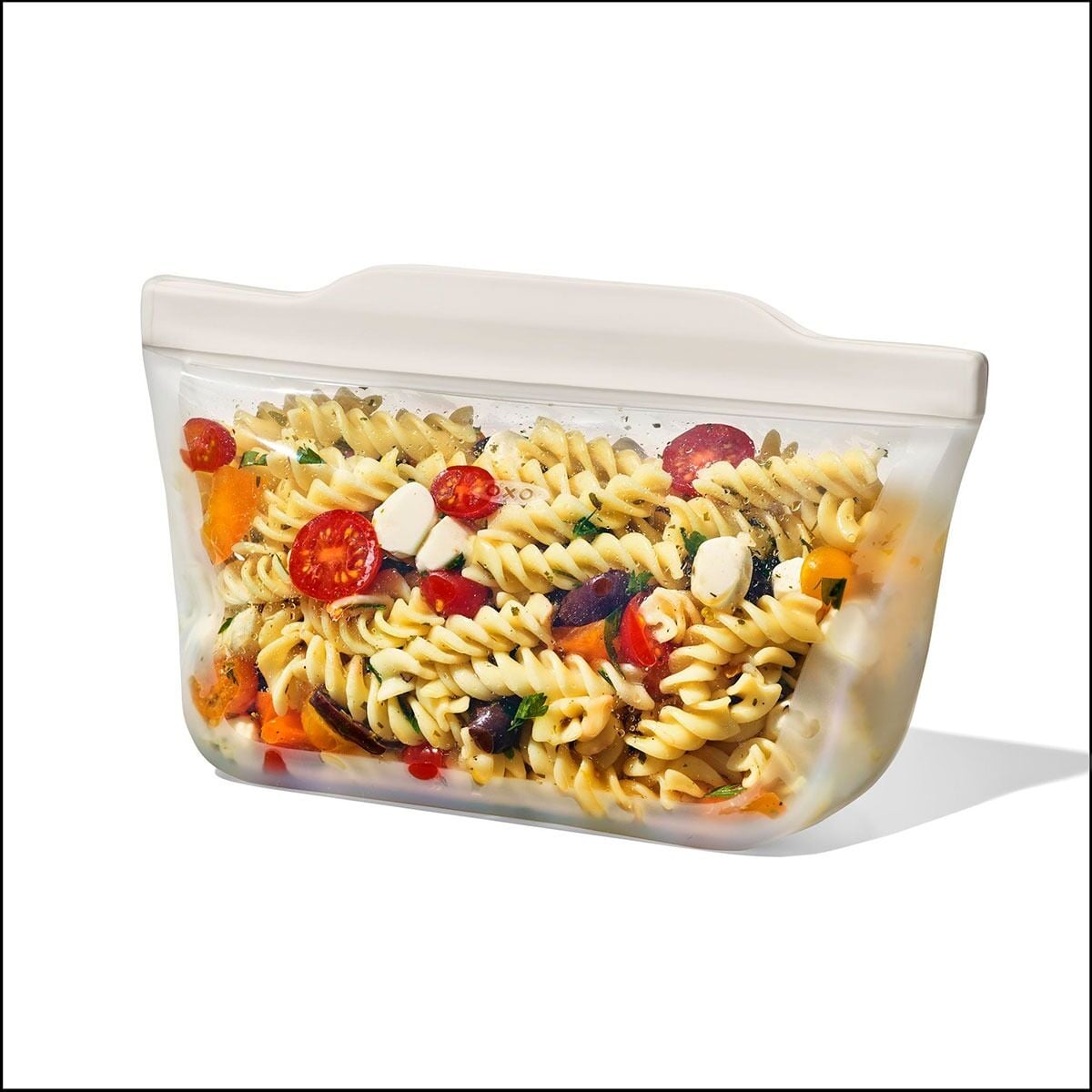silicone-reusable-bag-stand-up-quart-32-oz-oat-z1 oxo_reusable_snack_bag-11386100_016.jpg