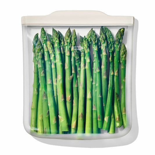 silicone-reusable-bag-half-gallon-bag-64-oz-oat-m6 oxo_sandwich_silicone_bag-11386600_015.jpg