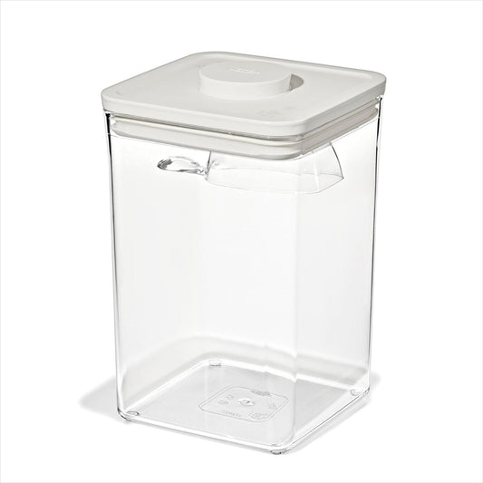 oxo-pet-pop-container-with-scoop-big-square-medium-4-4-qt-4-2-l-v6 pet_7102600_pop-4p4qt_apdp_00_main.jpeg