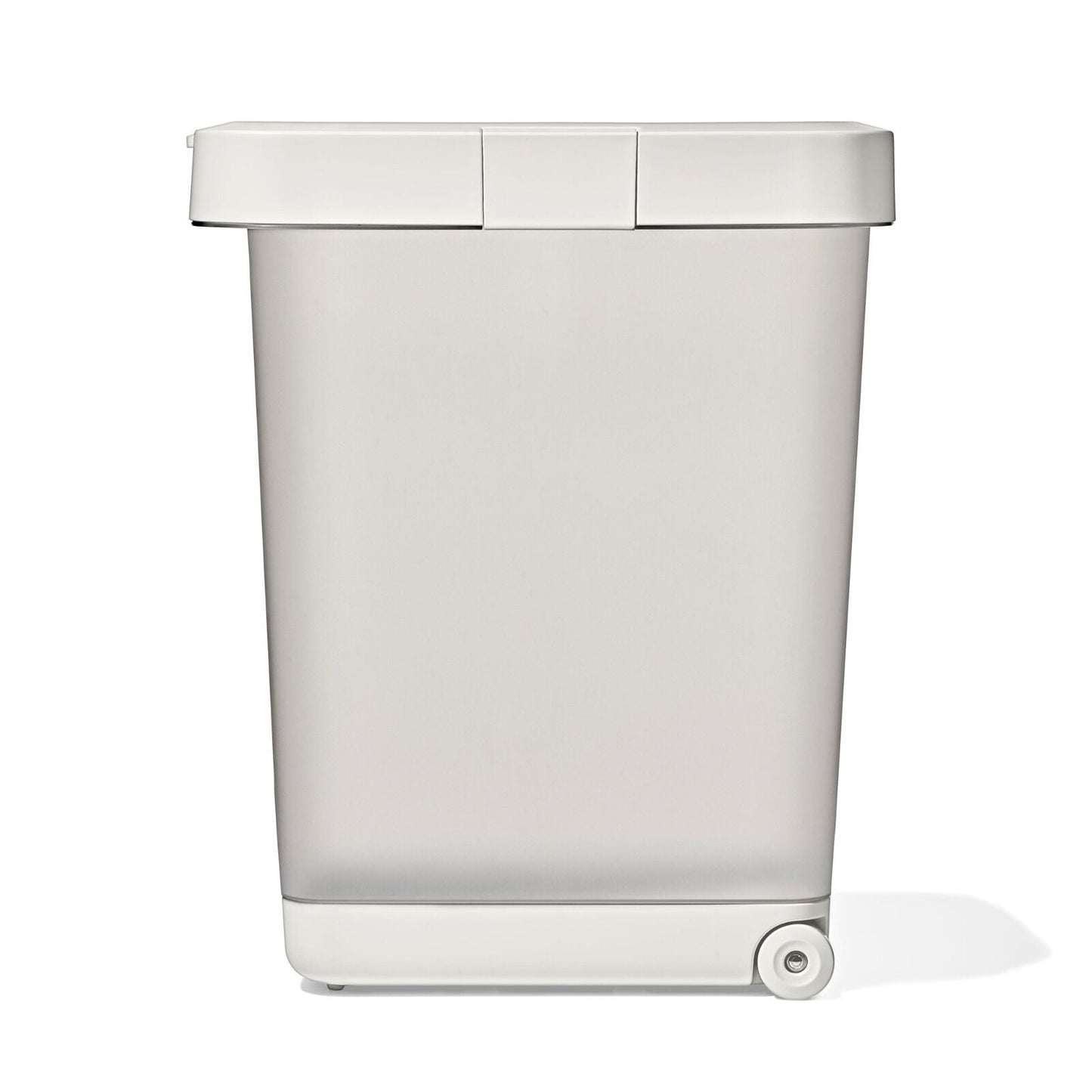 oxo-pet-airtight-food-container-with-scoop-extra-large-u0 pet_7301600_airtight-food-container-extra-large_pdp_07.jpeg