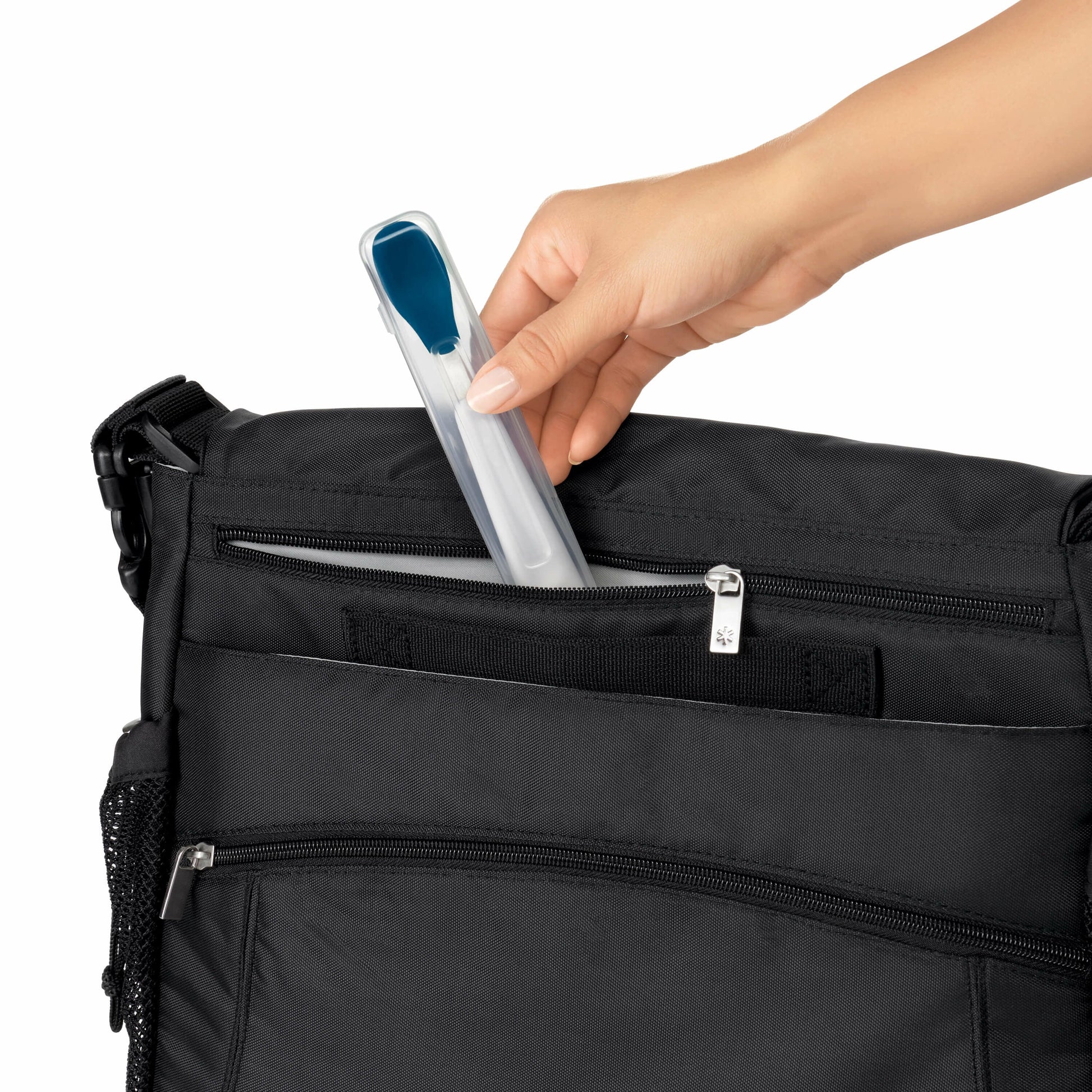 on-the-go-feeding-spoon-e2 tot_61138400_4_1_.jpg