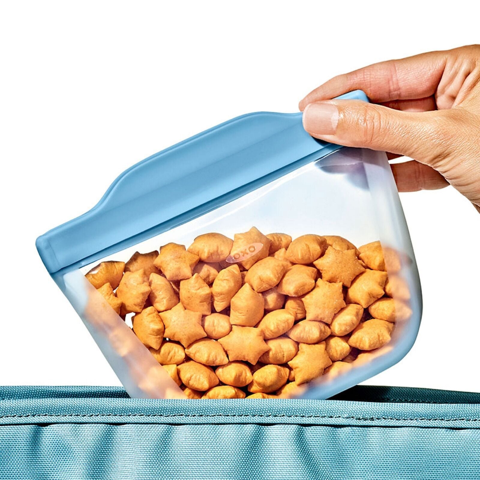 tot-silicone-reusable-bags-2-piece-mixed-snack-set-l9 tot_61166200_2pcbagcupsnackset-dusk_pdp_02.jpg