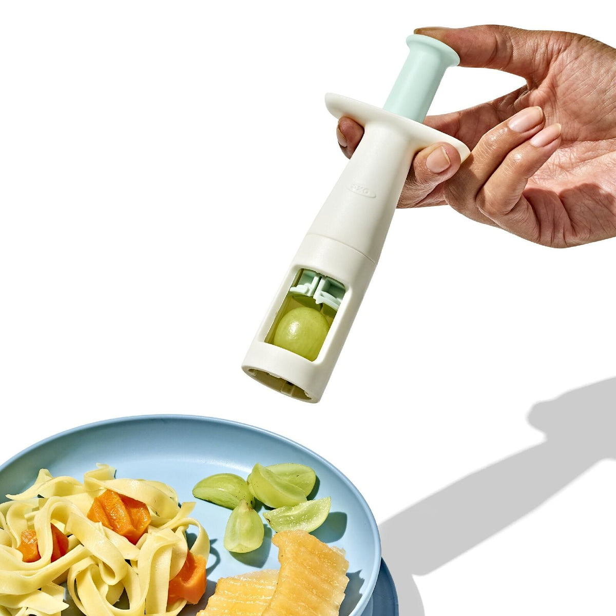 cut-and-prep-set-3-piece-h4 tot_61176700_baby-food-prep-set_pdp_05.jpeg