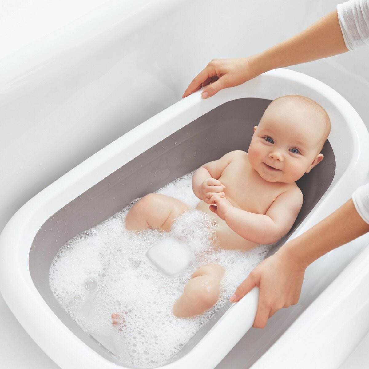 splash-and-store-bathtub-x8 tot_63142700_4g.jpg