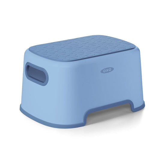 step-stool-dusk-b7 tot_63171600_step-stool-dusk_00_main.jpeg