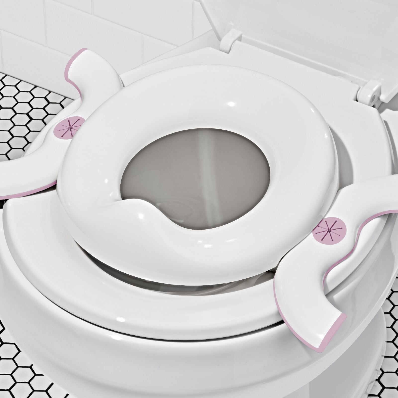 oxo-tot-2-in-1-go-potty-blossom-z3 tot_63172200_2in1-go-potty-blossom_pdp_03.jpeg